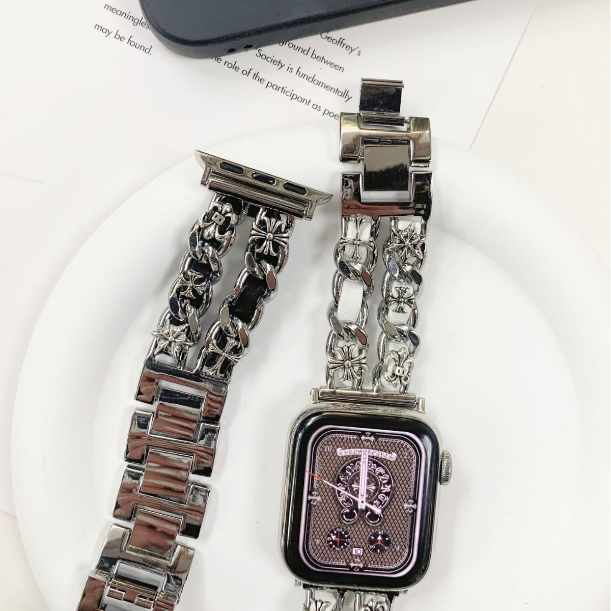 Retro-Chrom-Herz-Metallarmband für die Apple Watch
